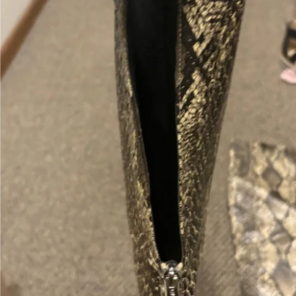 Cape Robbin Snakeskin Pattern Boots Size 9 - Picture 5 of 7